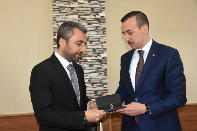 KHKlı Adayın Yerine Mazbata Alan AK Partili Say, Göreve Başladı