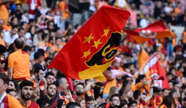 Fenerbahçeye Ağlama göndermeli tişört!