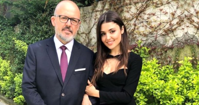 Hande Erçeli, Babasının Yanında Utandıran Soru