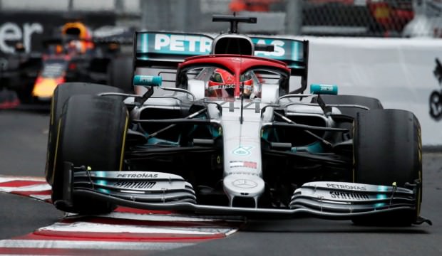 Monacoda kazanan Hamilton