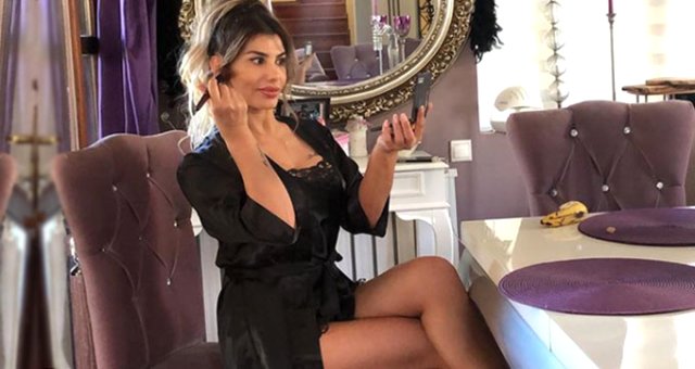 Şarkıcı Hatice,  Yaradanın Eseriyim  Diyerek Kırmızı Mayosuyla Ters Köprü Hareketi Yaptı