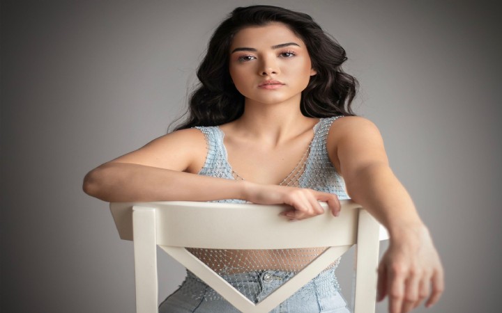 Alara Elmas'tan  ikinci single geliyor