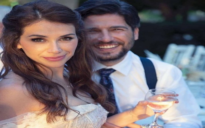 Begüm Birgören ile Mehmet Cemil nişanlandı