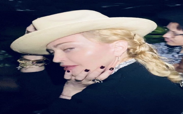 Madonna Türk yüzüğü ile parladı
