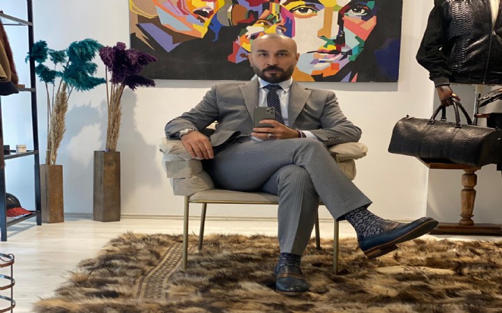 Türk Modacı  Ramonder Azerbaycan  Defilesine  Hazırlanıyor