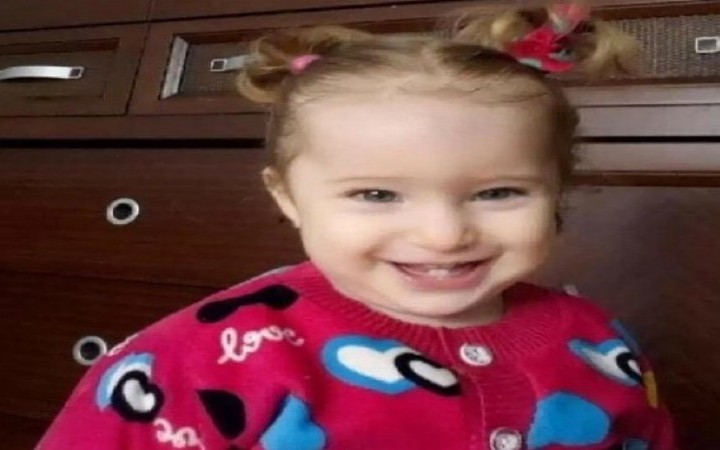 İzmir’de 65 saat sonra enkazdan  Elif bebek sağ çıktı